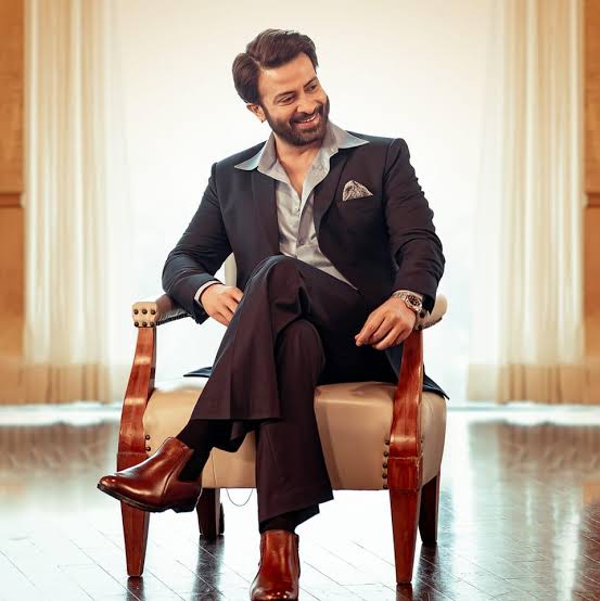 স্বরণীয় ও আইকনিক কিছু নিয়ে ফিরছেন শাকিব খান