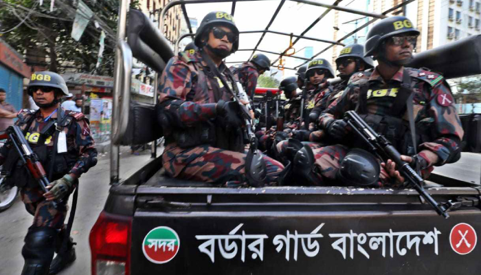 হাদির জানাজাকে কেন্দ্র করে সংসদ ভবনসহ রাজধানীতে বিজিবি মোতায়েন